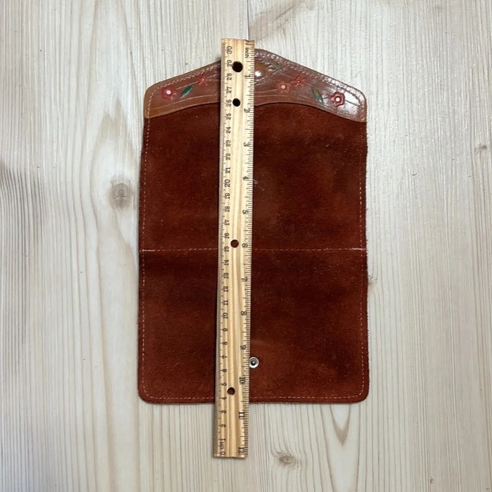 Vintage Suede Wallet - Picture 6 of 9